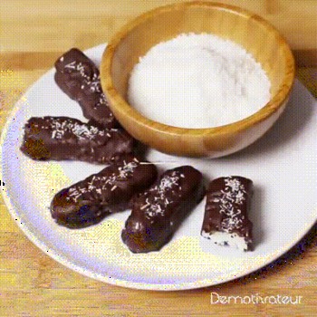 La recette secrète de la barre de chocolat au coco Bounty fait maison